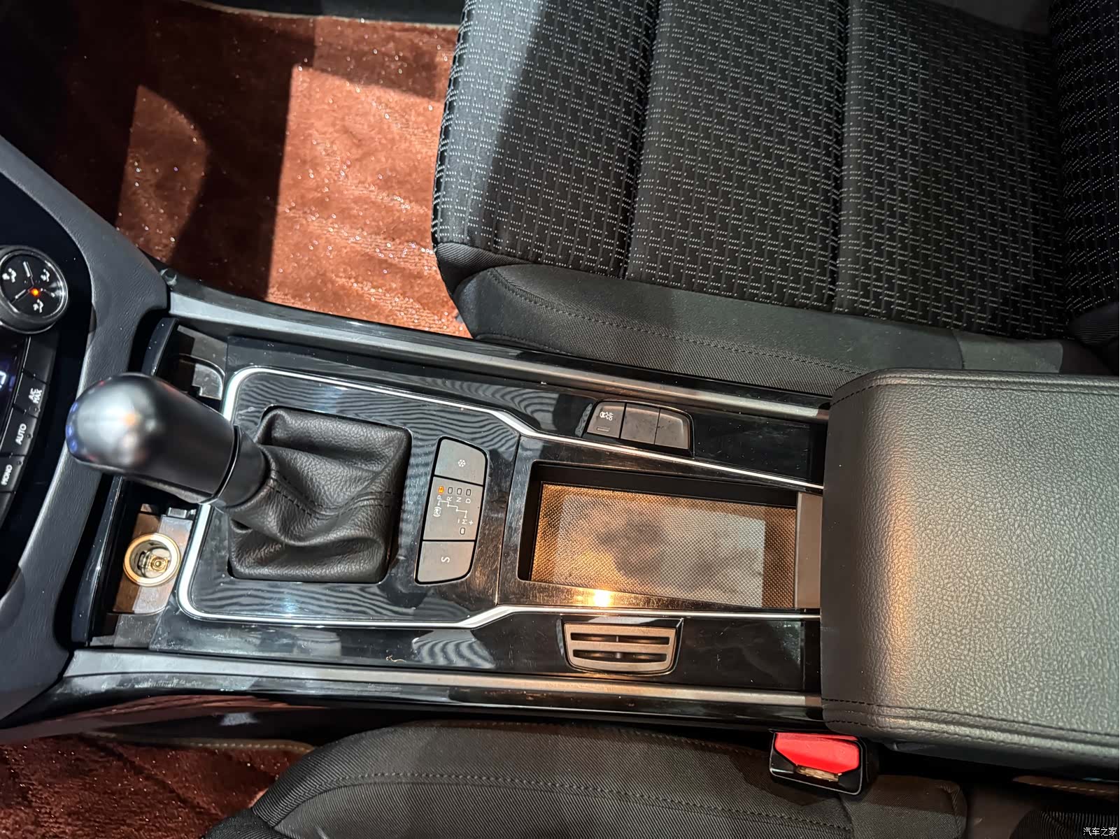 Peugeot 508, 2016 25