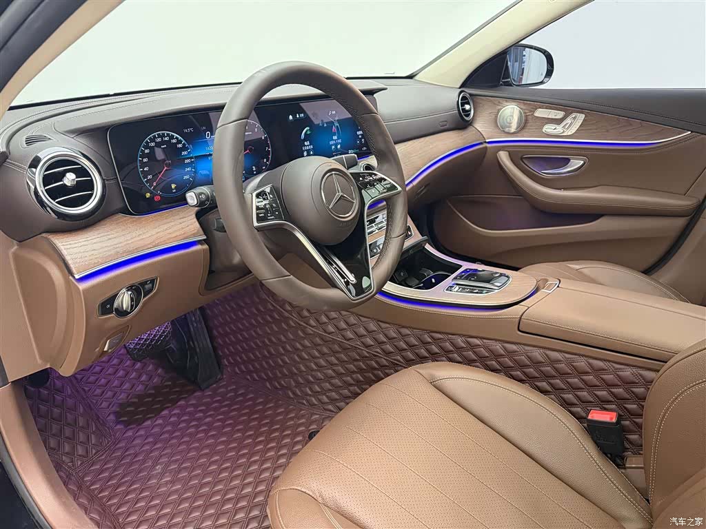 Mercedes-Benz E-Class, 2022 24