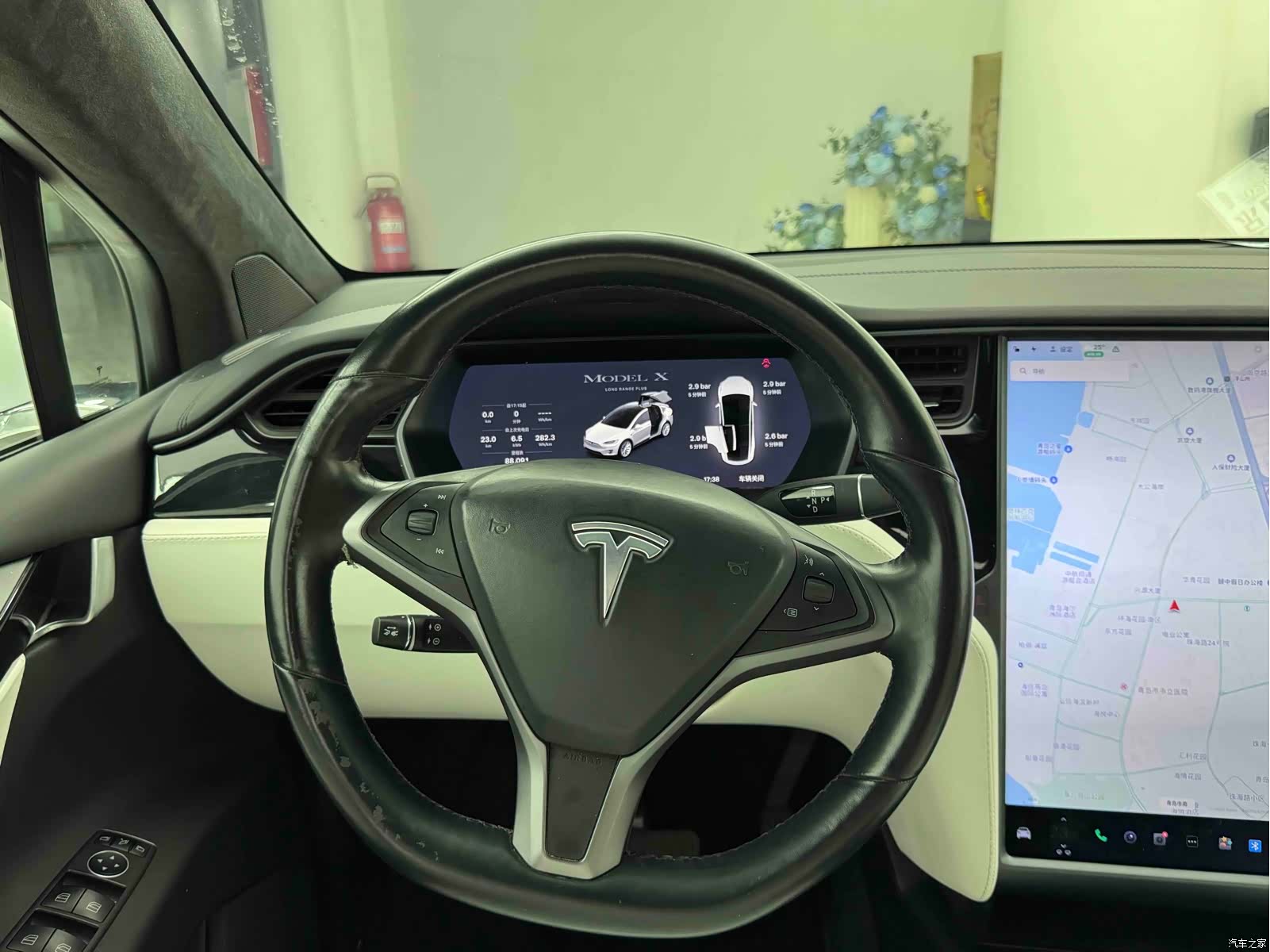 Tesla Model X, 2021 16