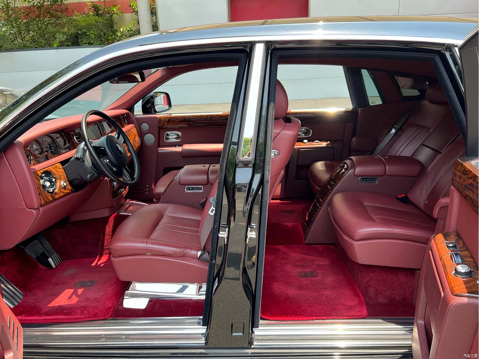 Rolls-Royce Phantom, 2015 23
