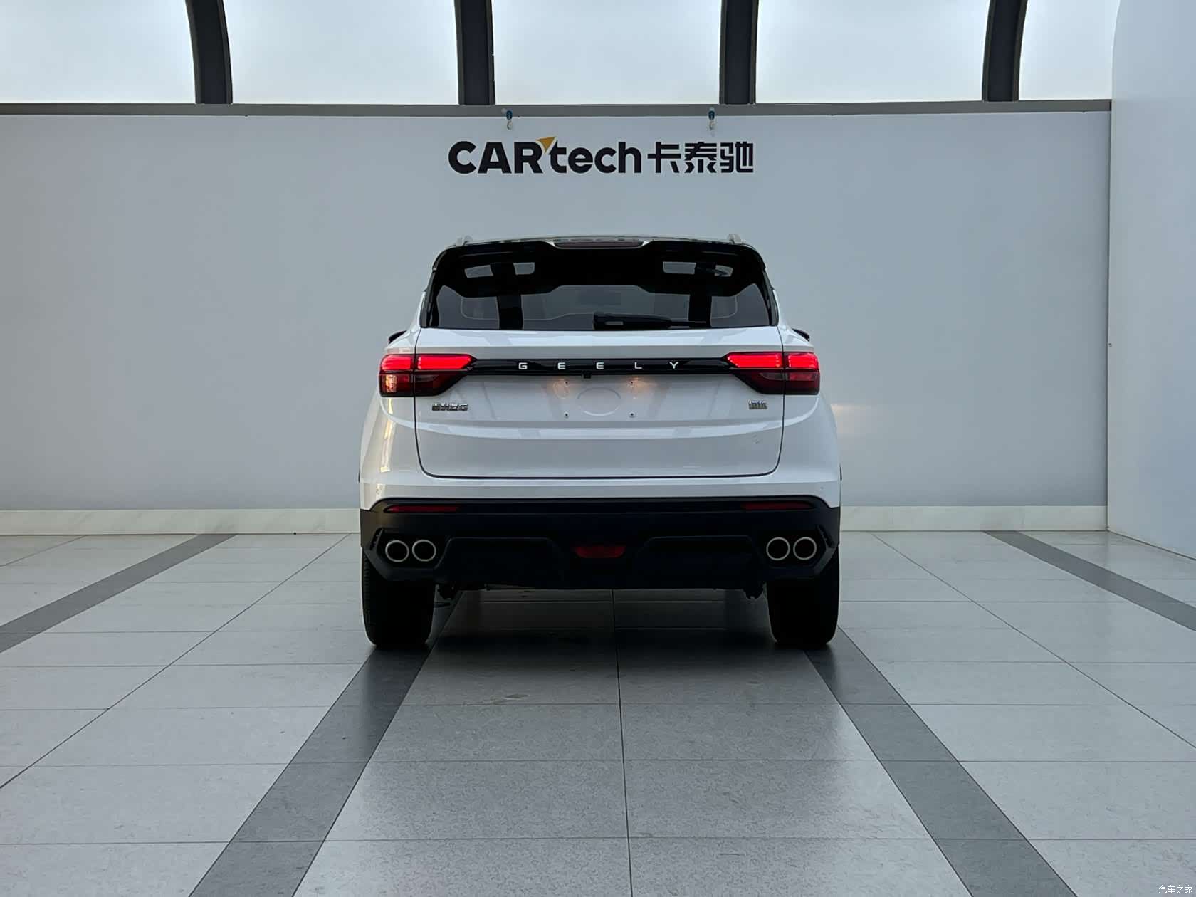 Geely Coolray, 2021 3