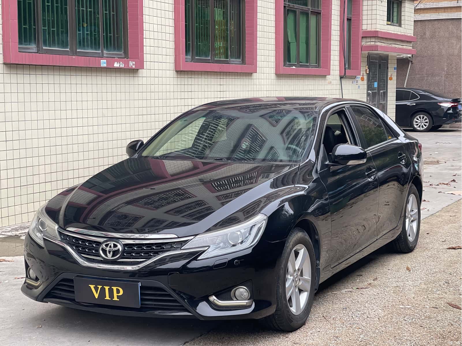 Toyota 2.5V, 2015 1