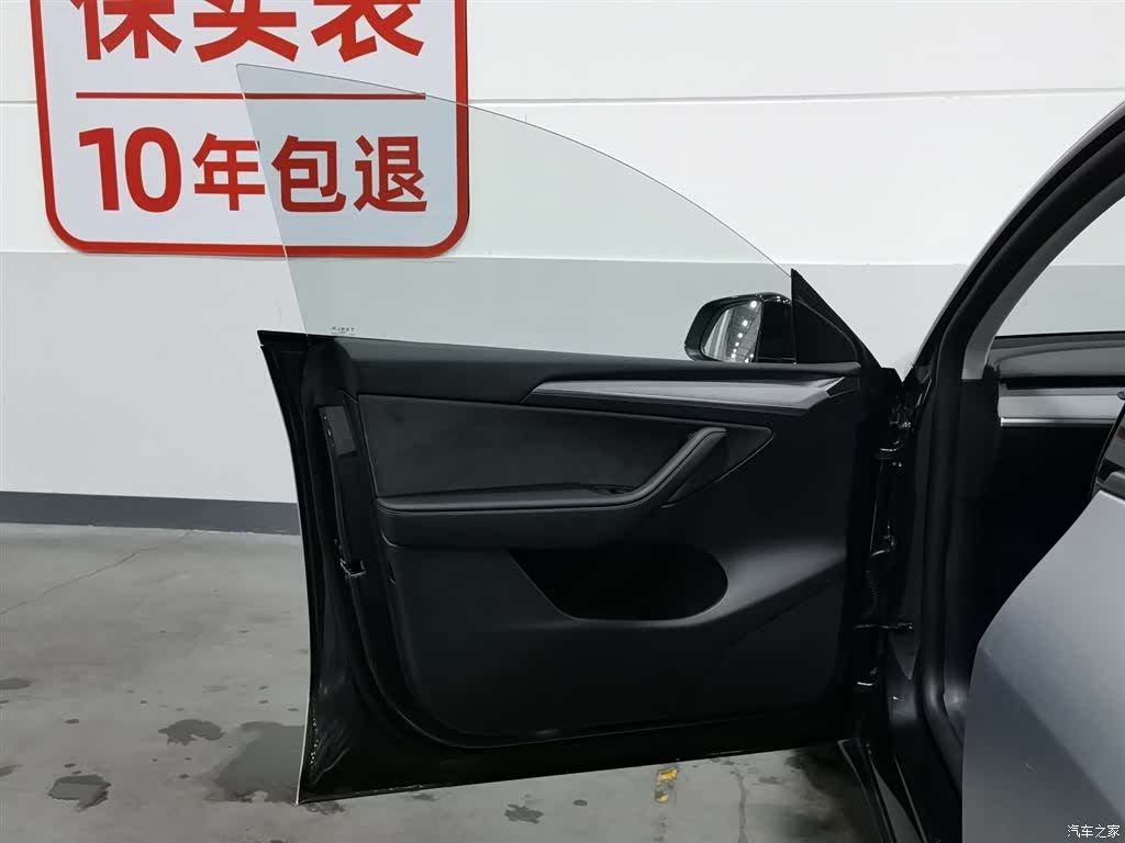 Tesla Model Y, 2024 8