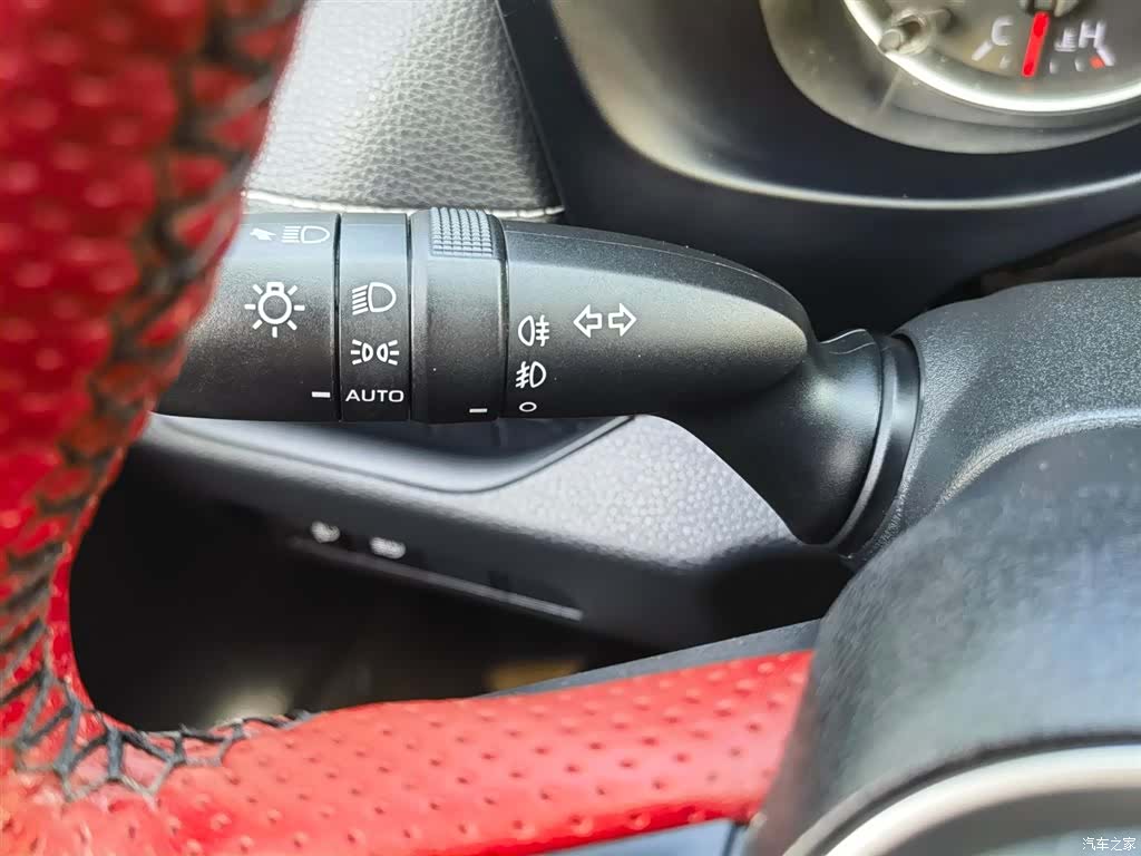Toyota Wildlander, 2021 18