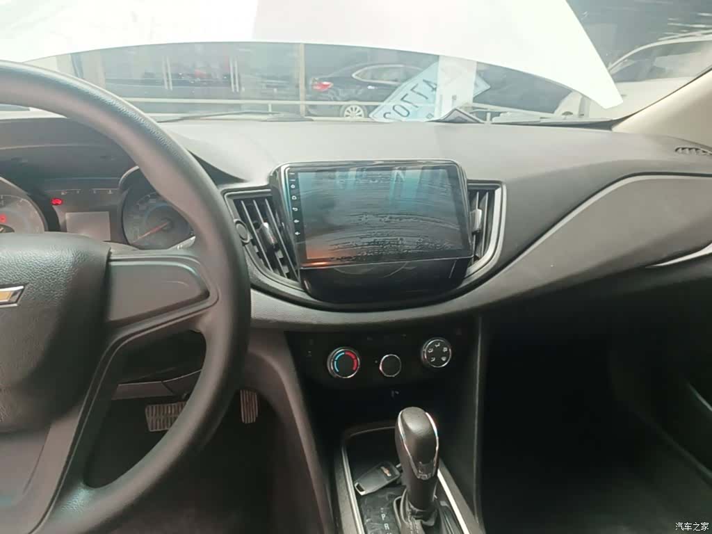 Chevrolet 320, 2018 13