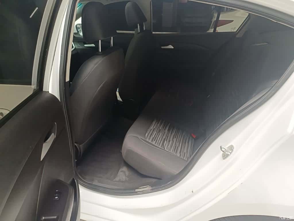 Chevrolet 320, 2018 17