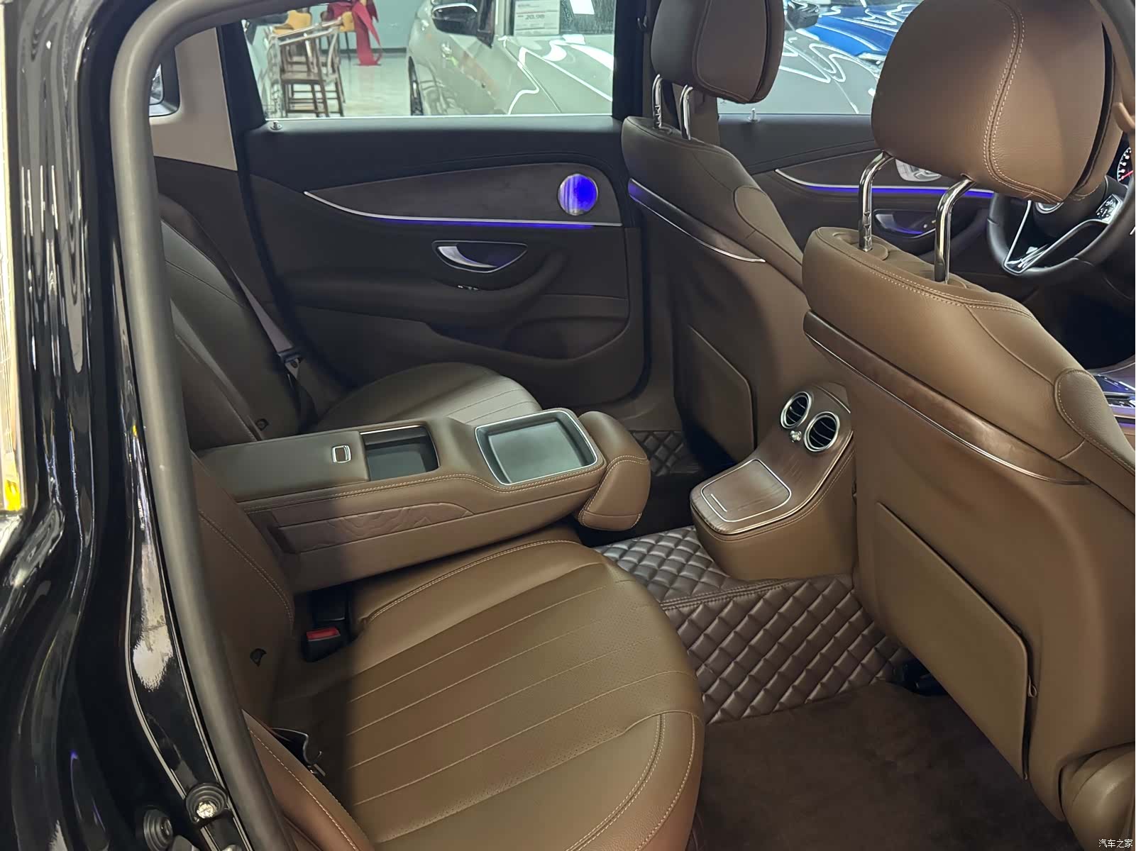 Mercedes-Benz E-Class, 2021 29