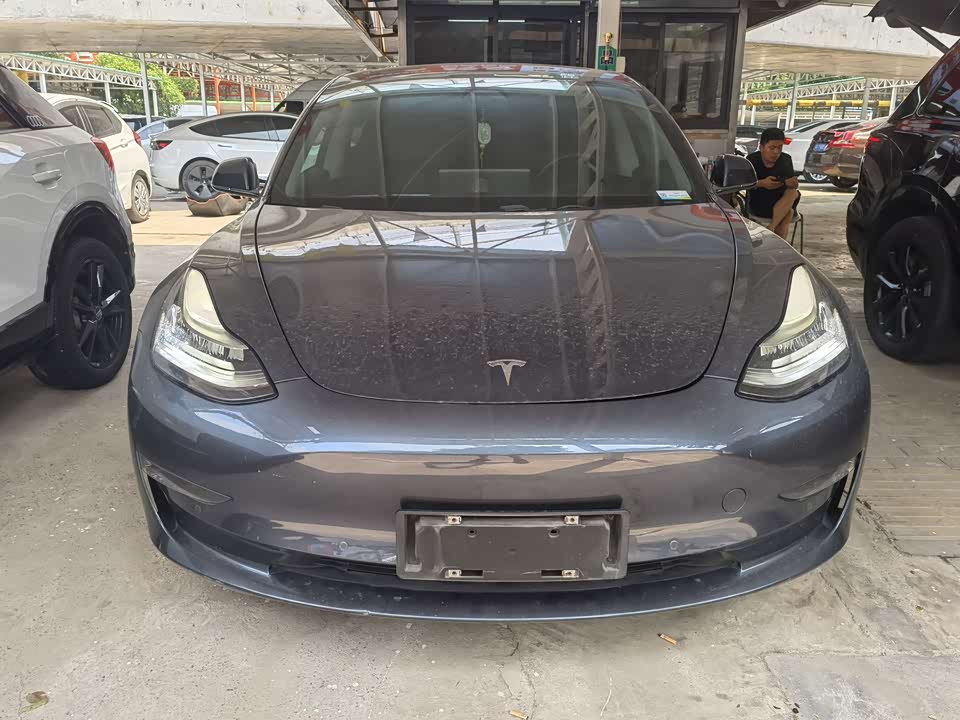 Tesla Model 3 Tesla Model 3