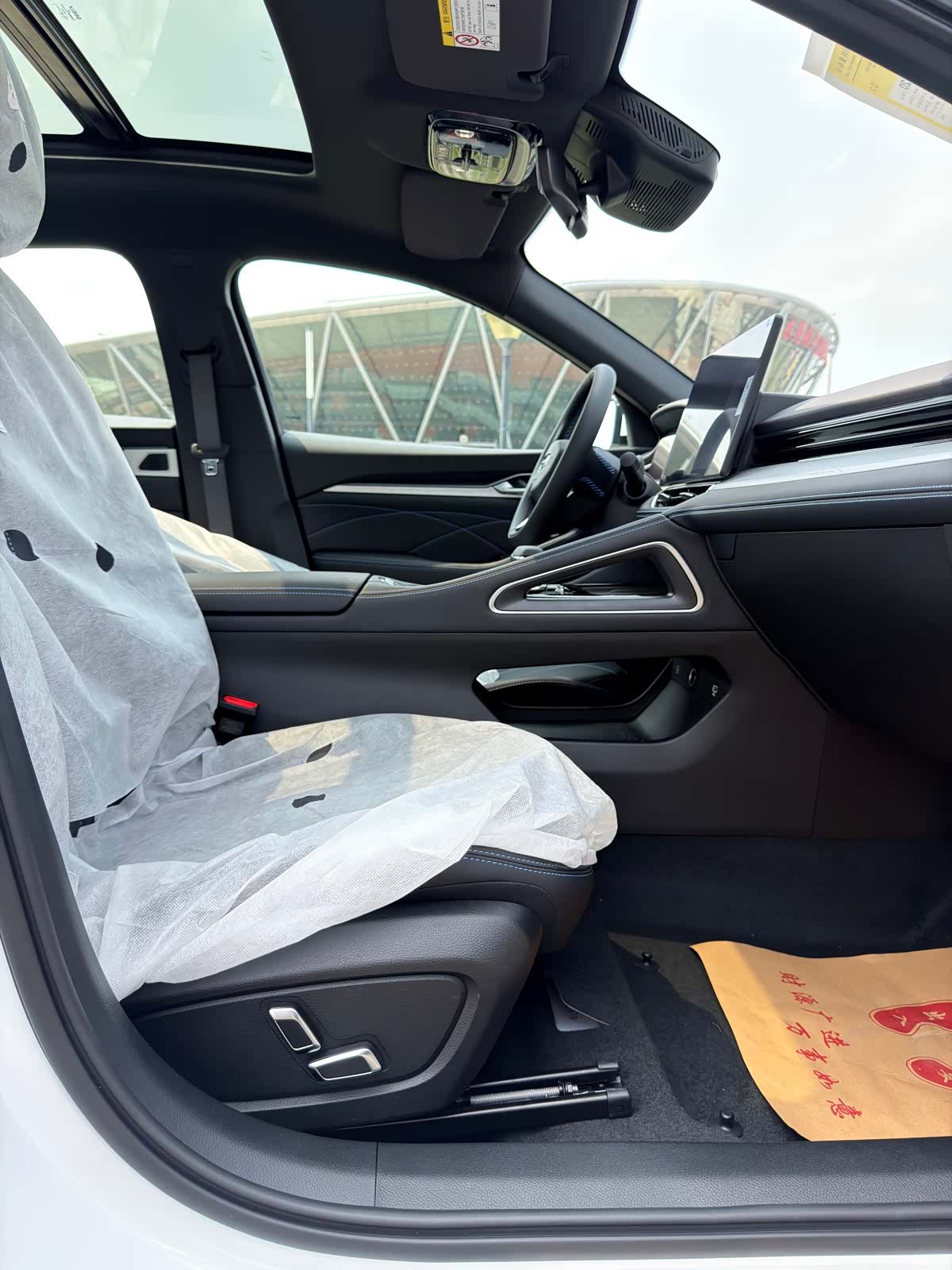 Geely Preface, 2026 12