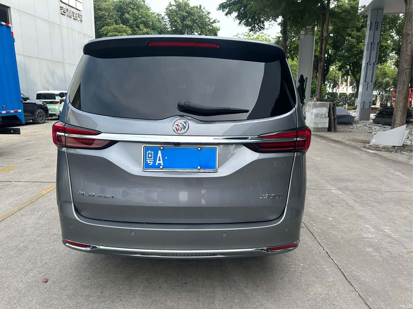 Buick GL8, 2022 6