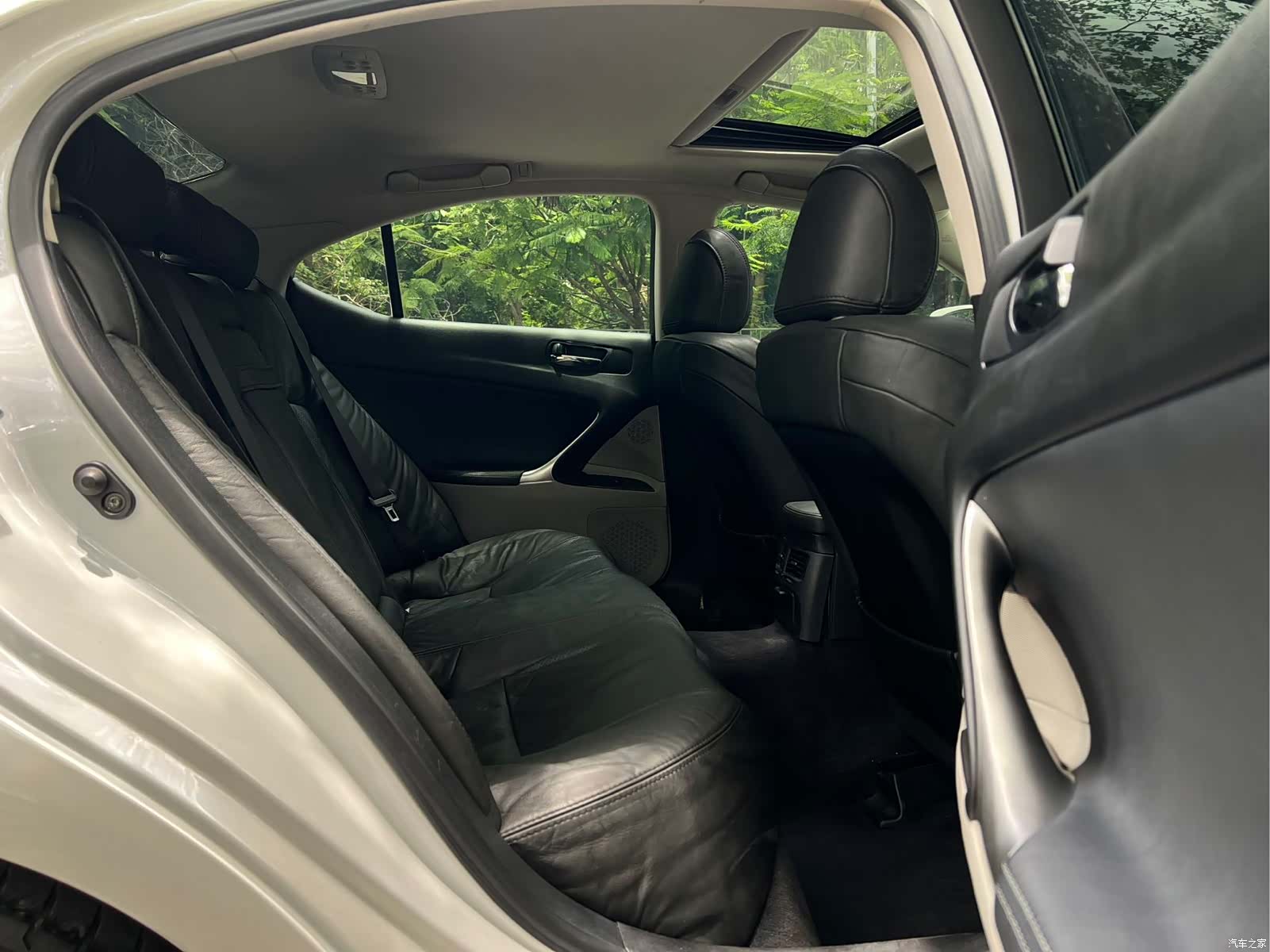 Lexus IS, 2009 15