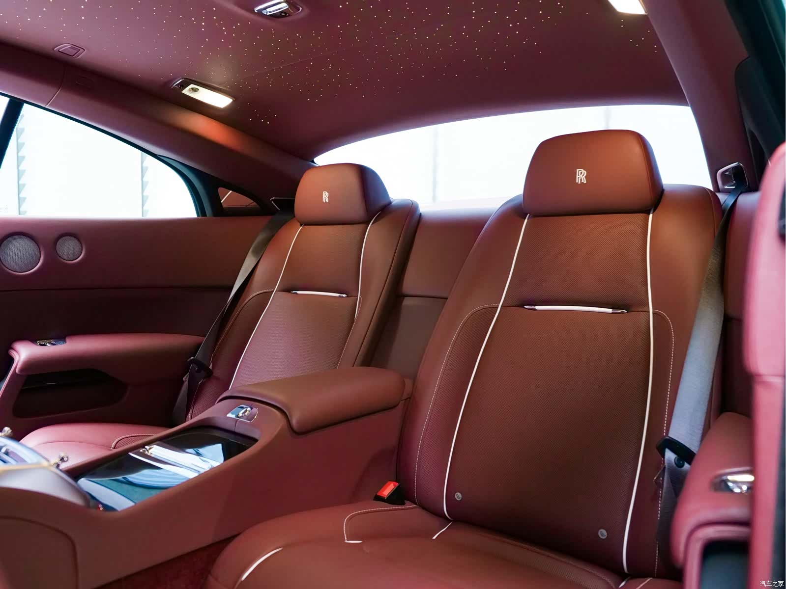 Rolls-Royce Wraith, 2017 21