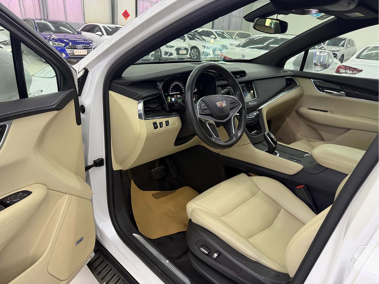 Cadillac XT5, 2017 4