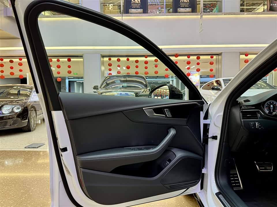 Audi A4L