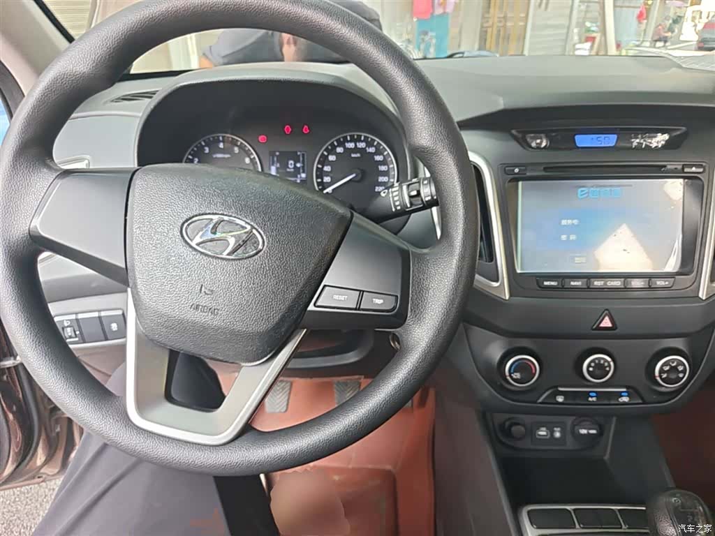 Hyundai ix25, 2016 10