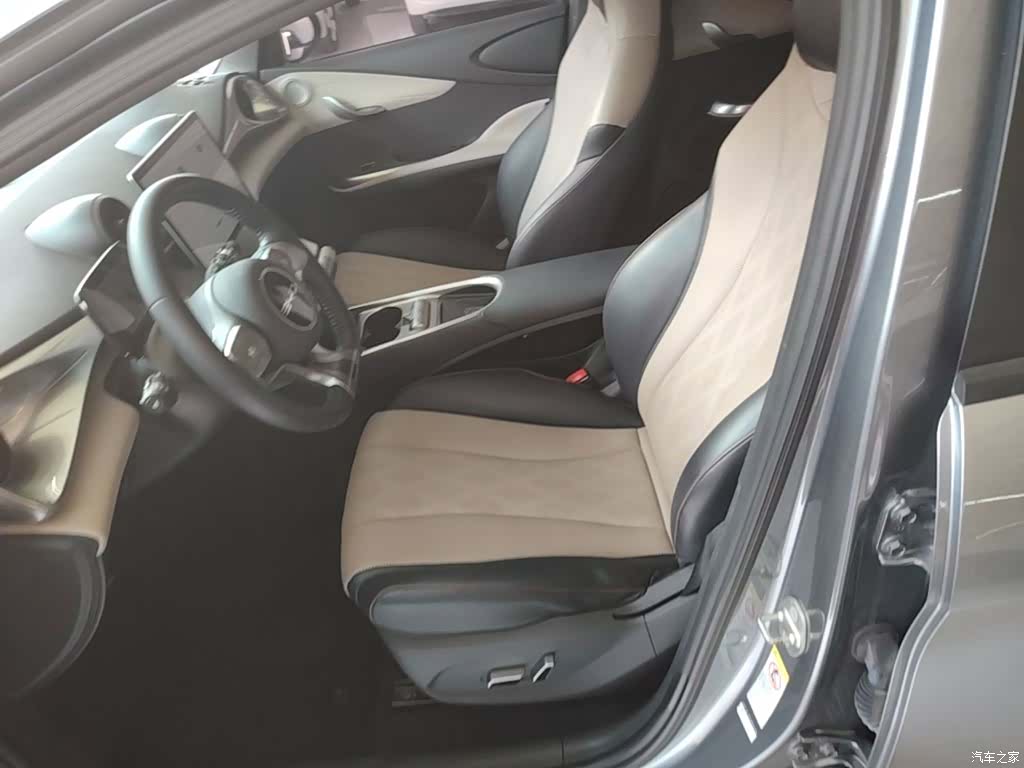 BYD Dolphin, 2023 15