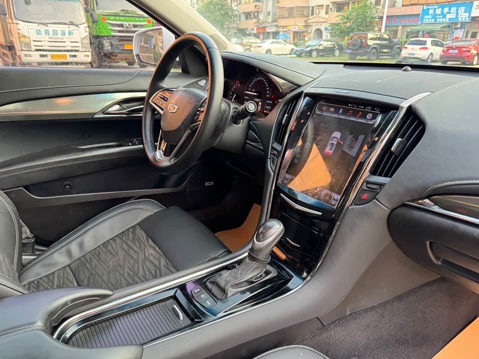 Cadillac ATS-L
