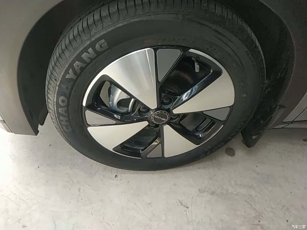 BYD Dolphin, 2023 23