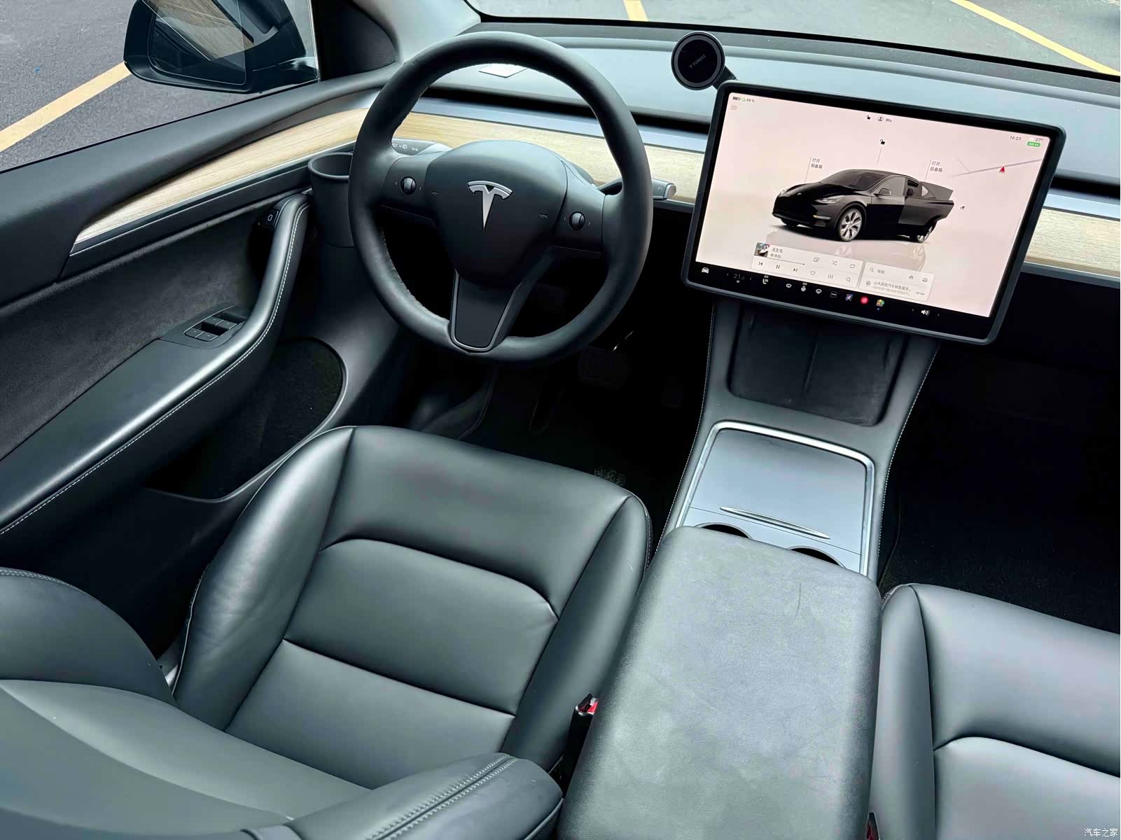 Tesla Model Y, 2022 11