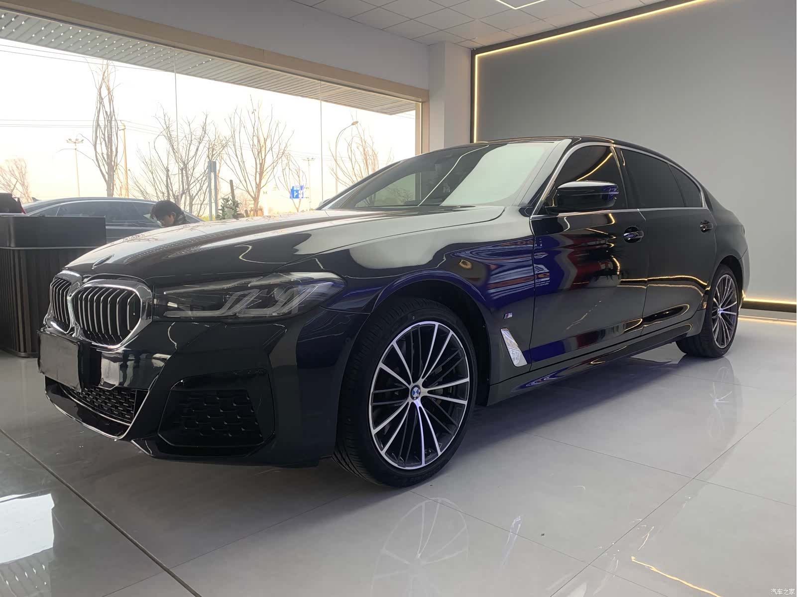 BMW 5 Series, 2022 1