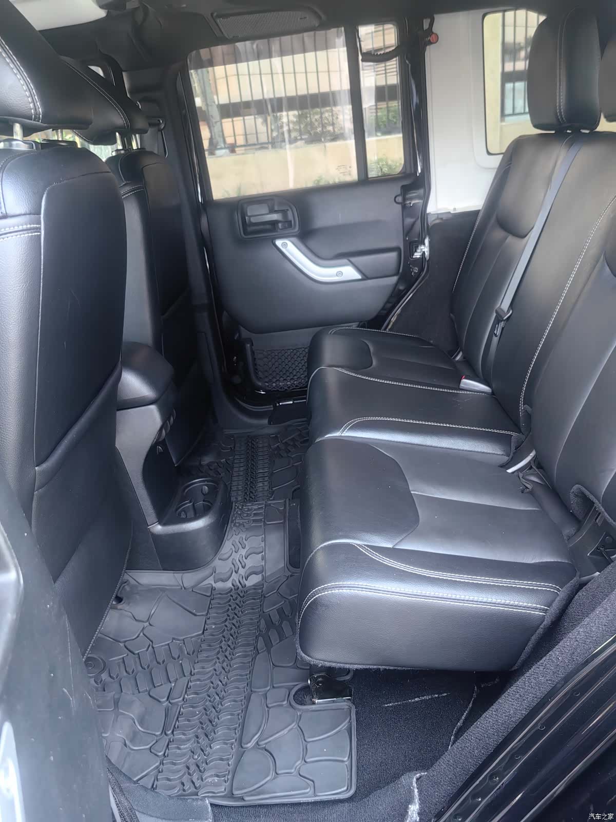 Jeep Wrangler, 2017 9