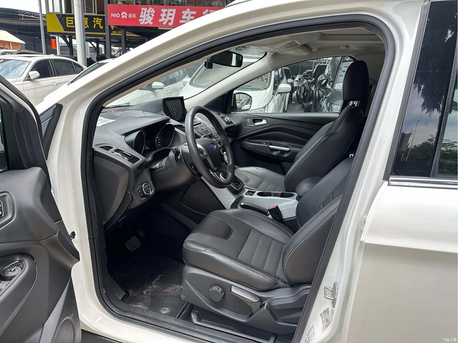 Ford Kuga, 2015 6