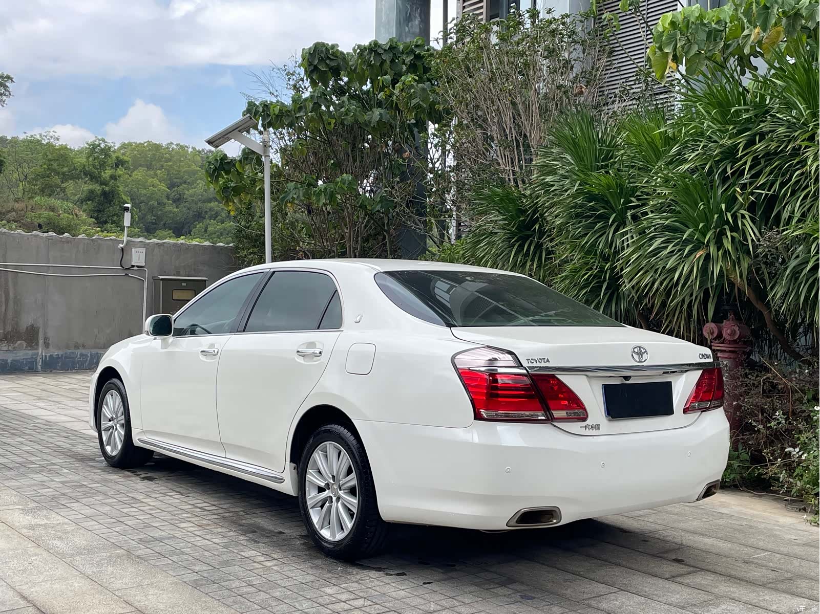 Toyota Crown, 2015 6