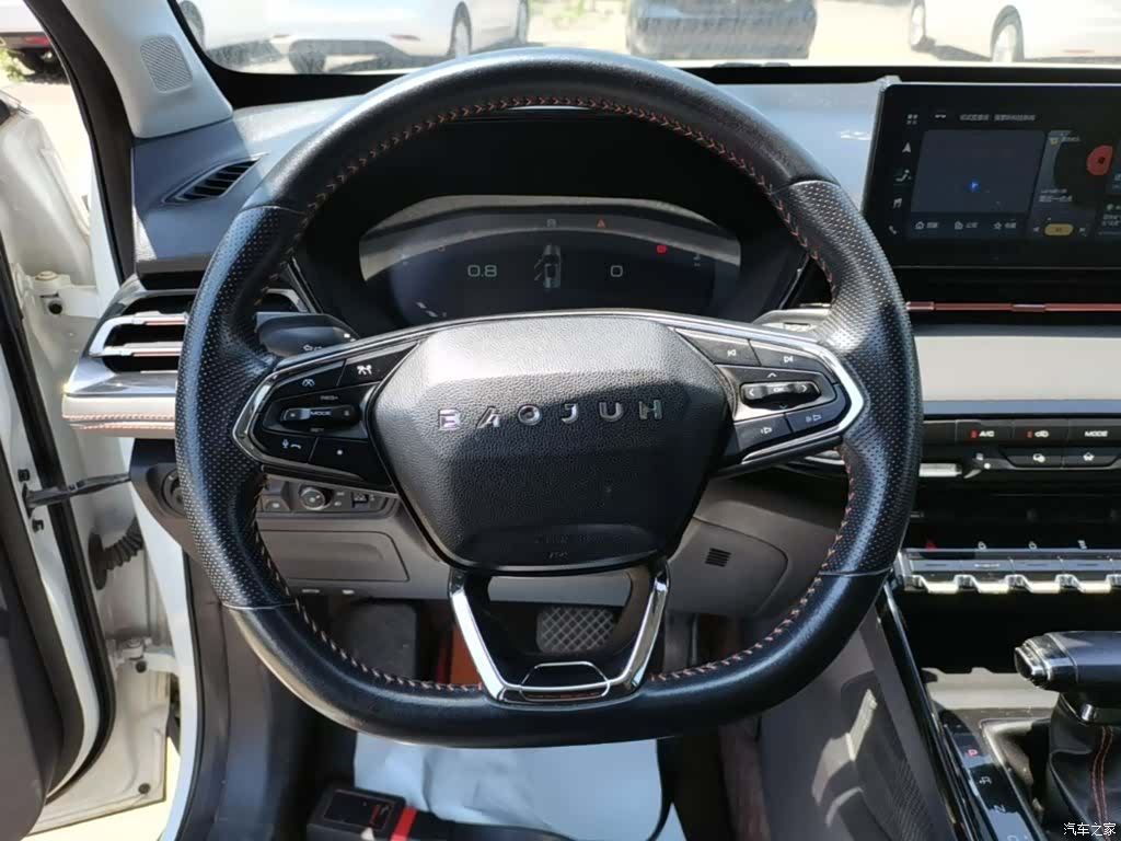 Wuling RS-3, 2020 11