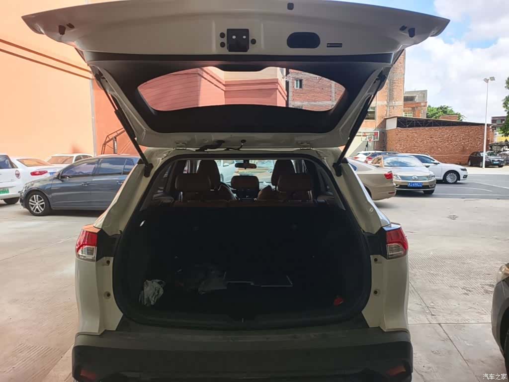 Toyota Frontlander, 2024 19
