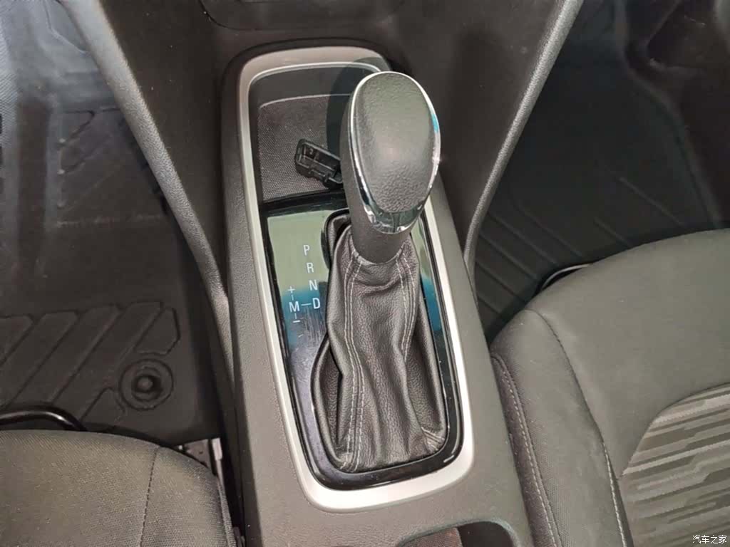 Chevrolet 320, 2018 14