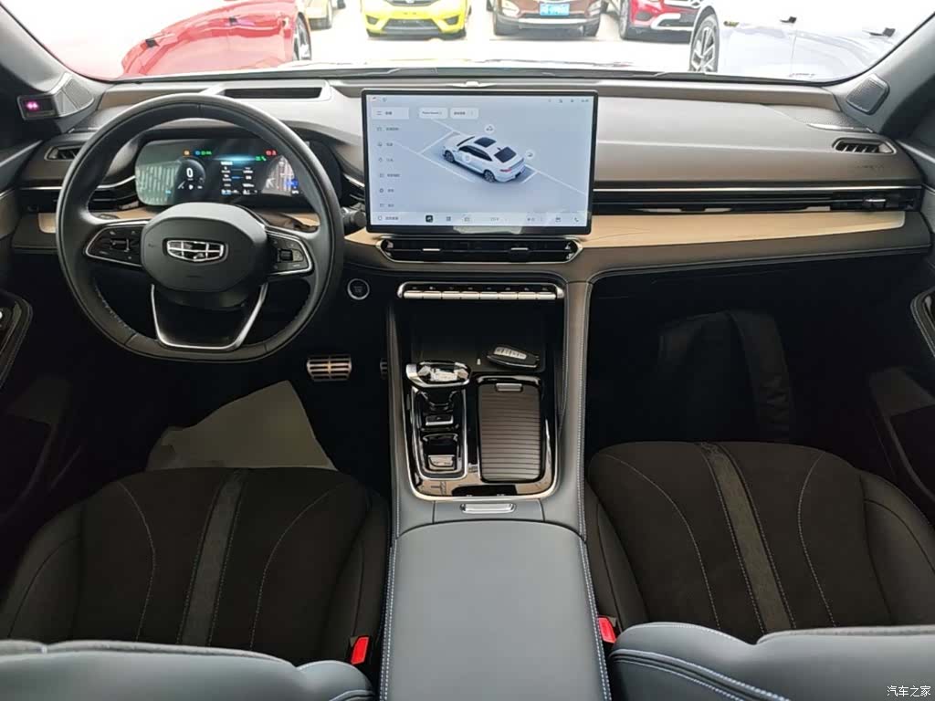 Geely Preface, 2025 10