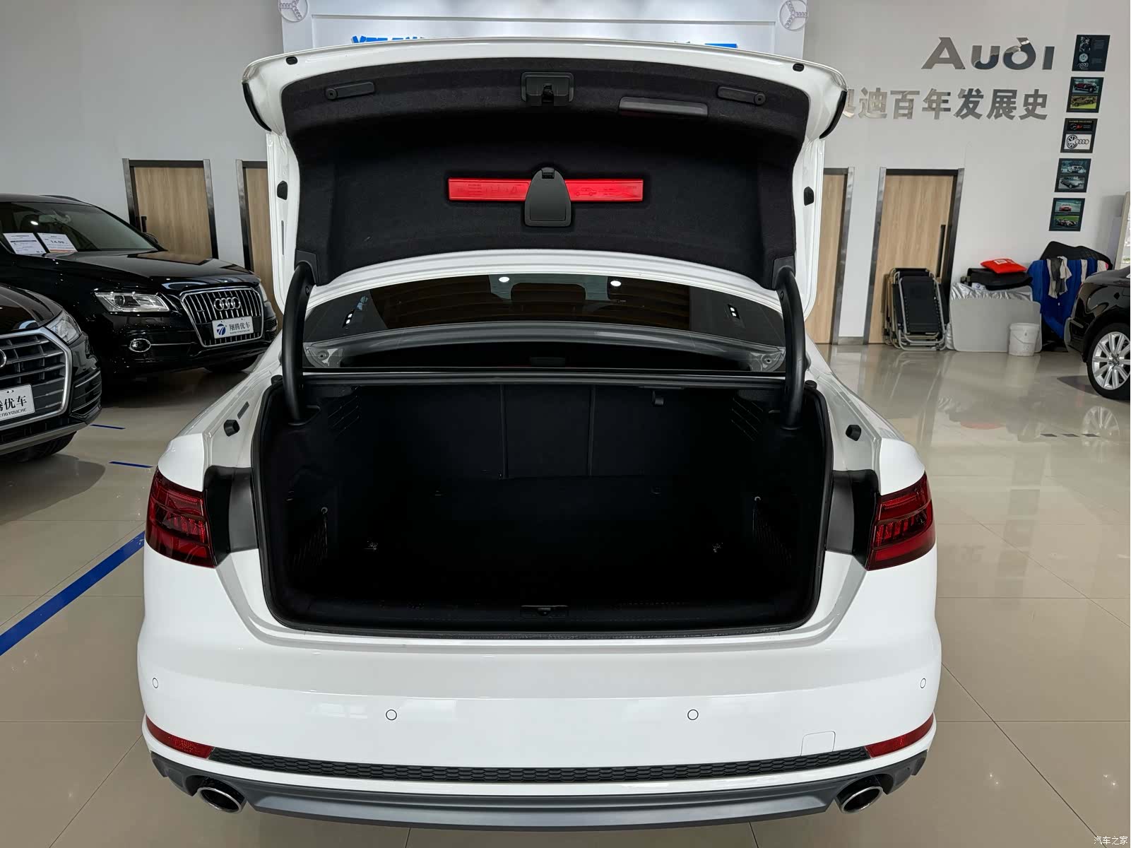 Audi A4L, 2018 25