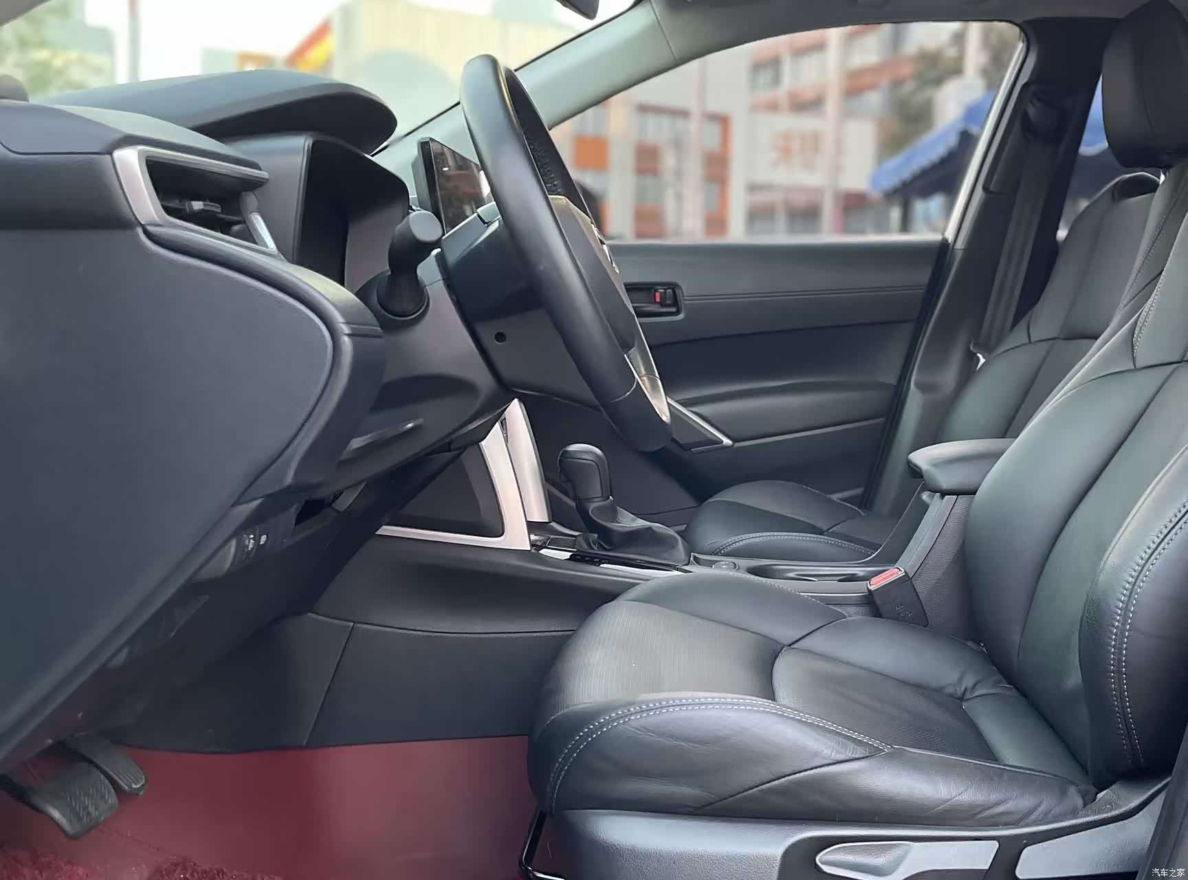 Toyota Frontlander, 2023 11