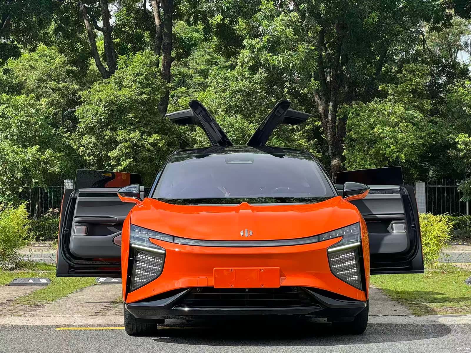 HiPhi X, 2021 2