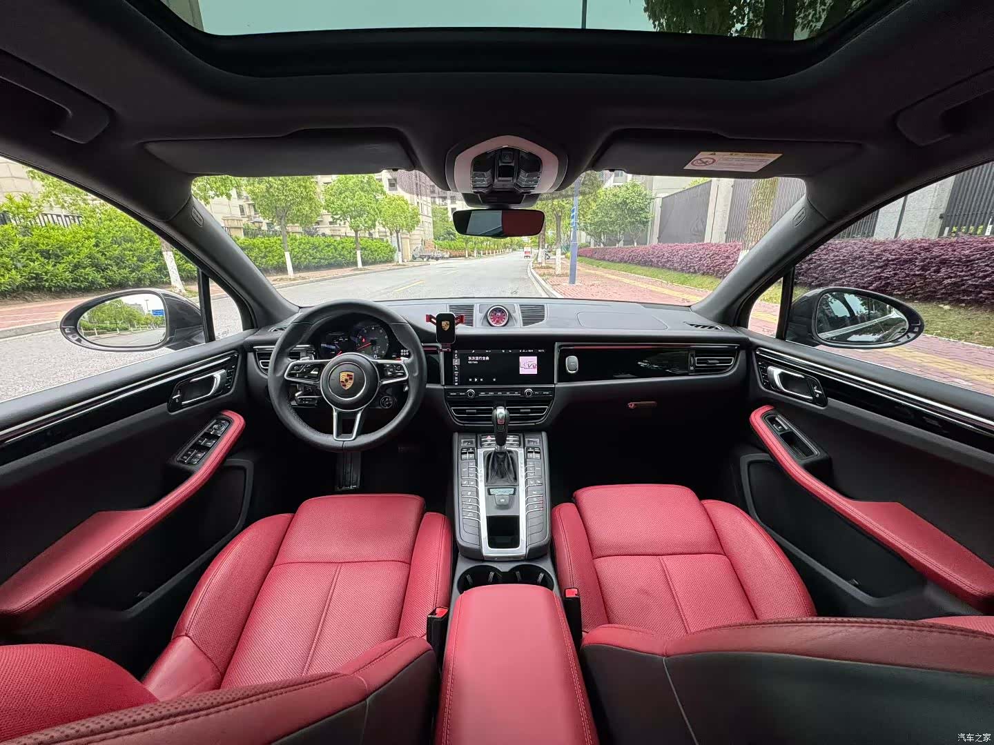 Porsche Macan, 2021 10