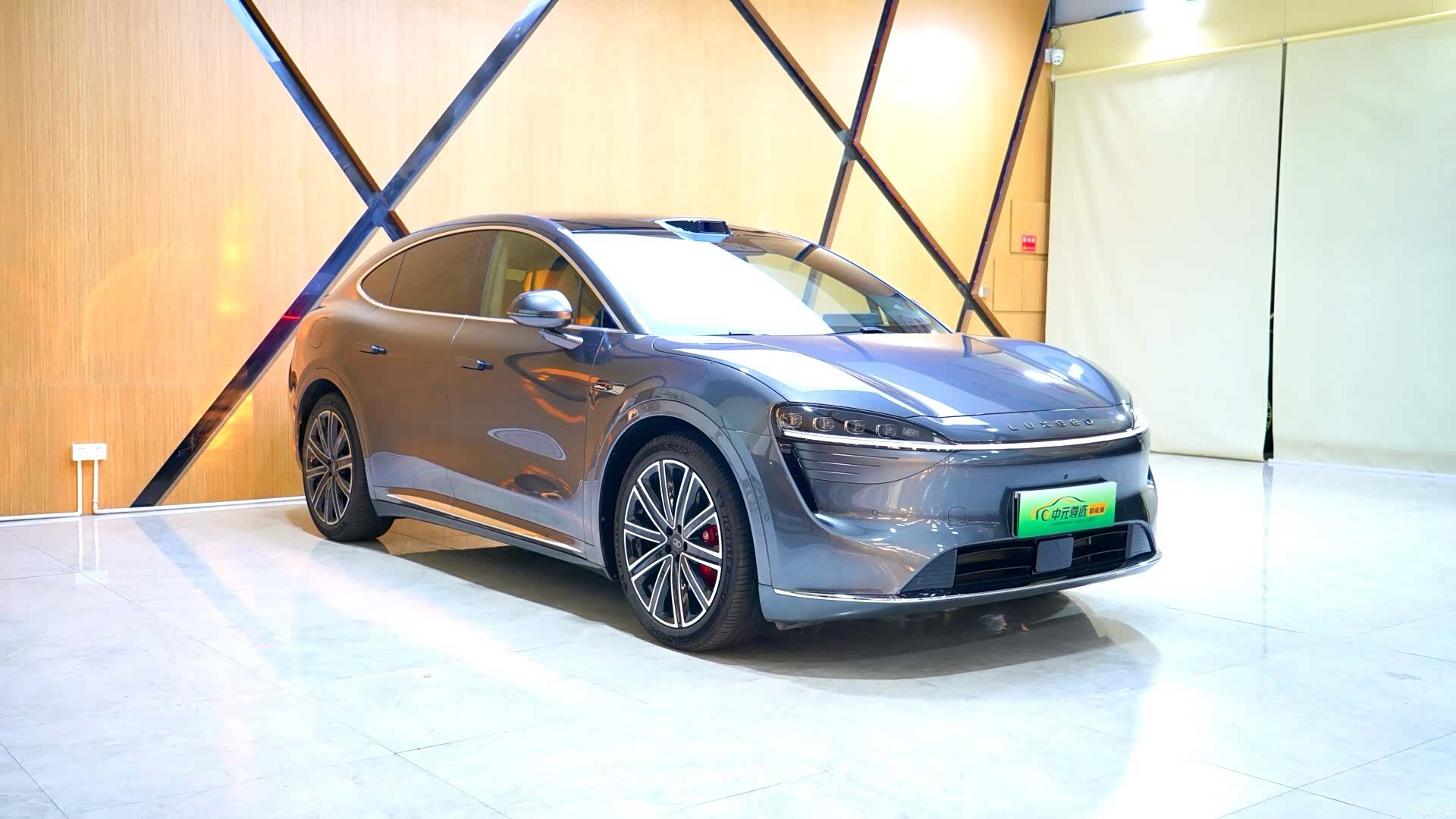Luxeed R7, 2025 2