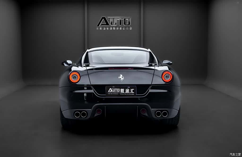 Ferrari 599, 2010 4