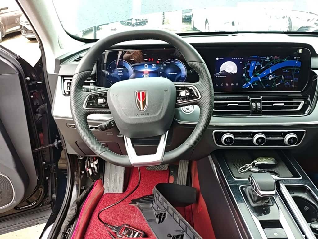 Hongqi HS5, 2024 11