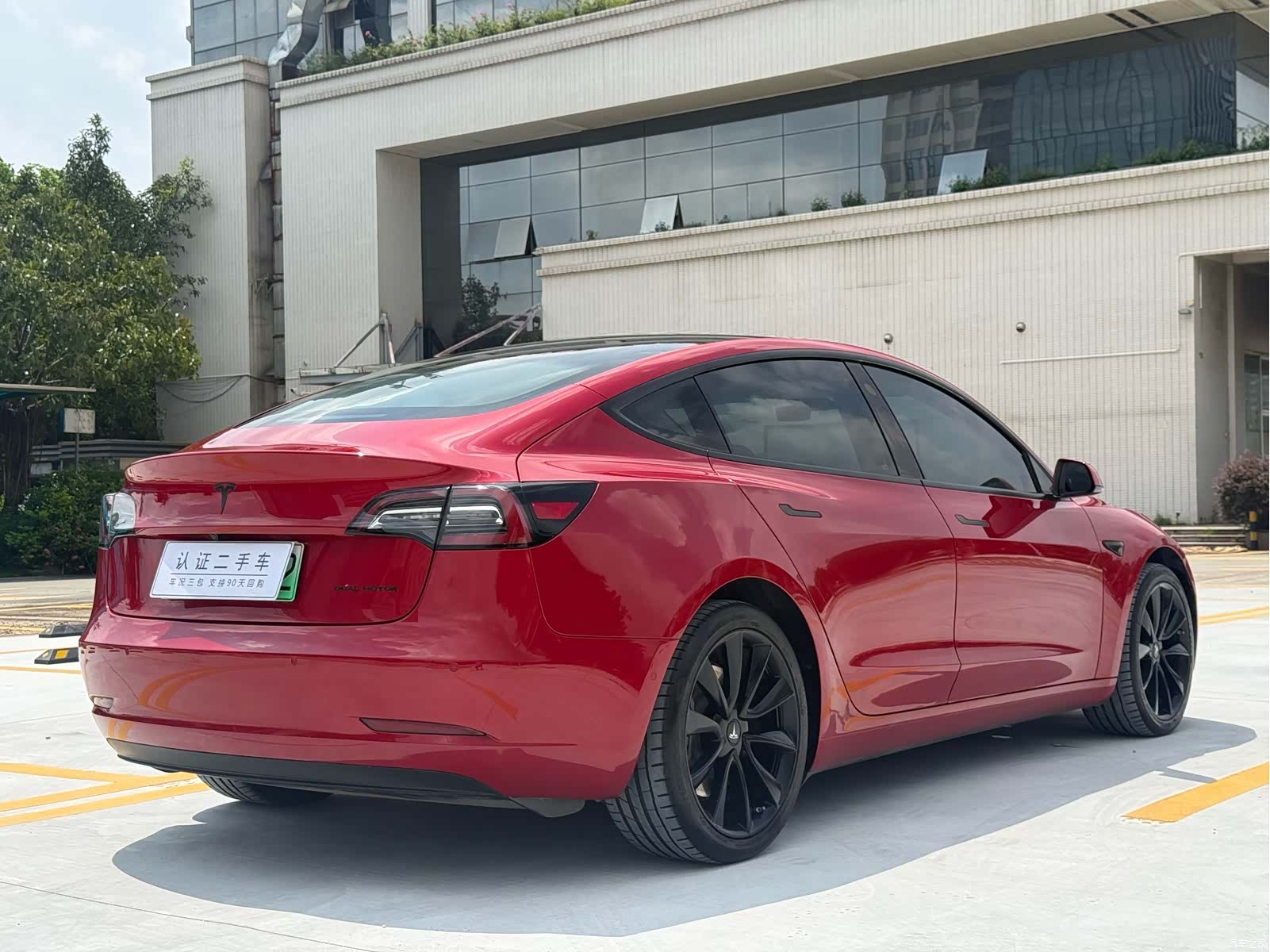 Tesla Model 3, 2020 13