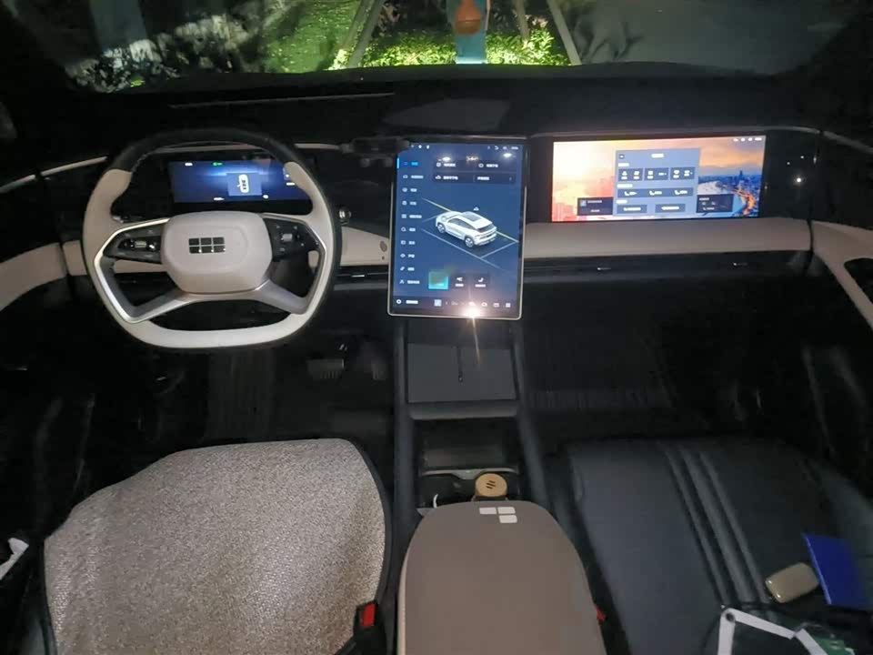 Geely Galaxy Galaxy L7