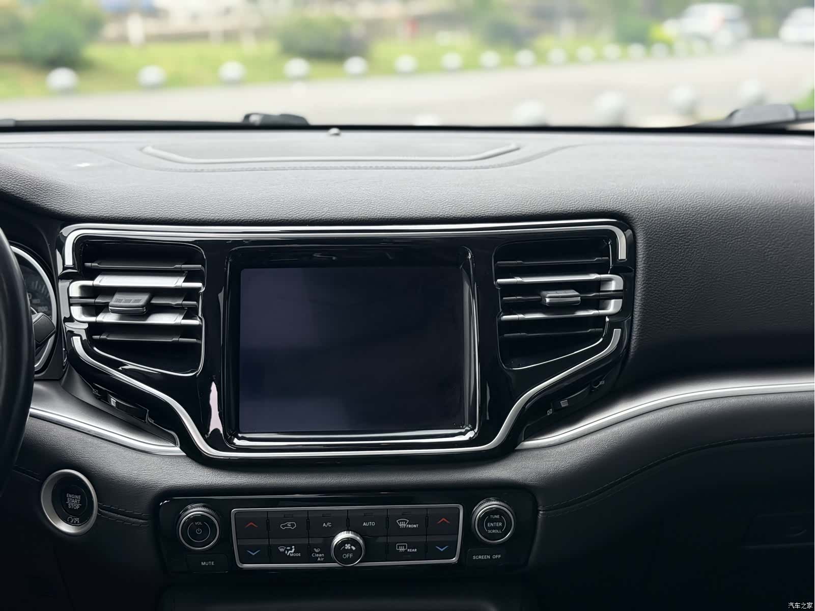 Jeep Grand Commander, 2022 19