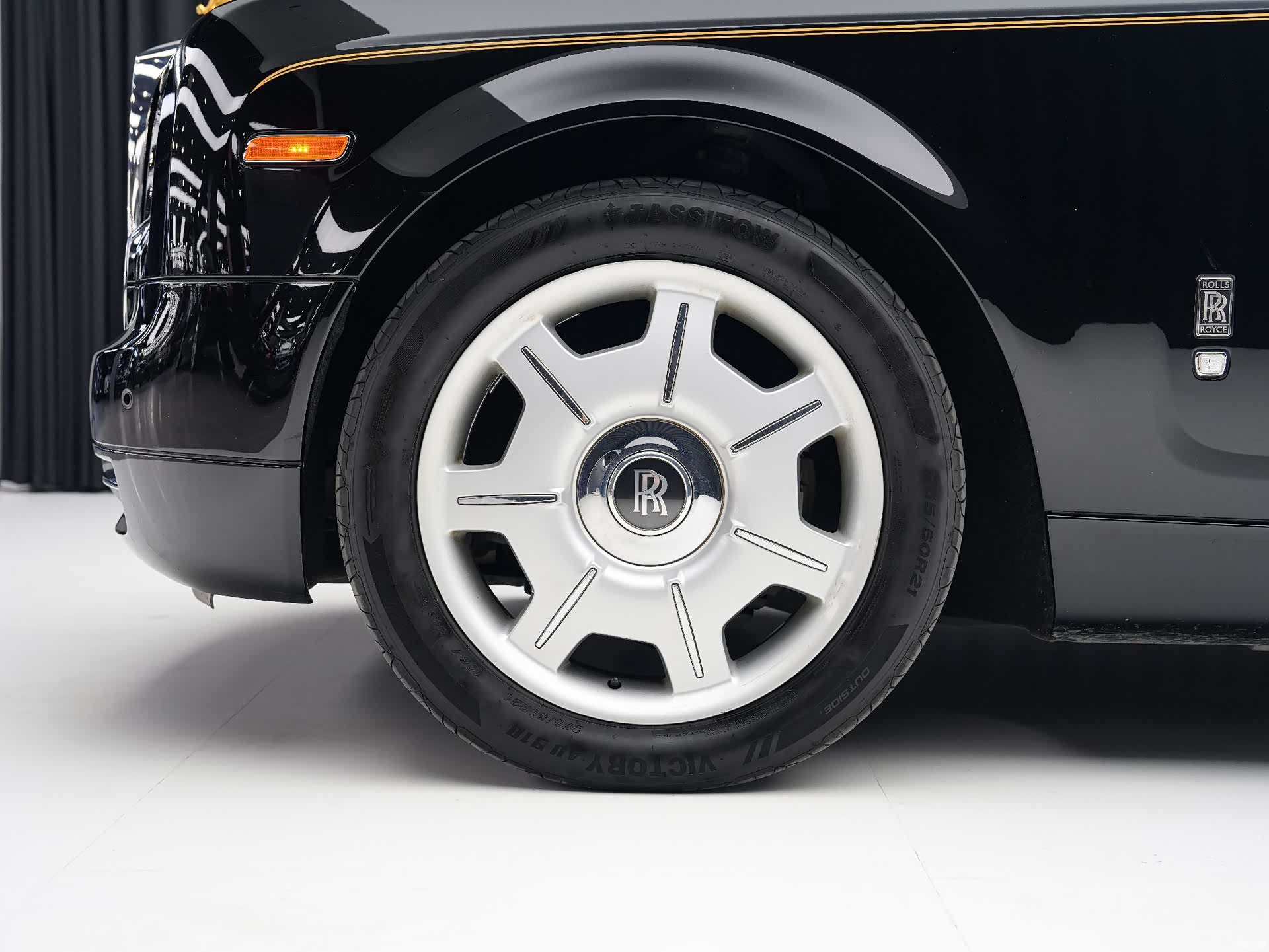 Rolls-Royce Phantom, 2010 4