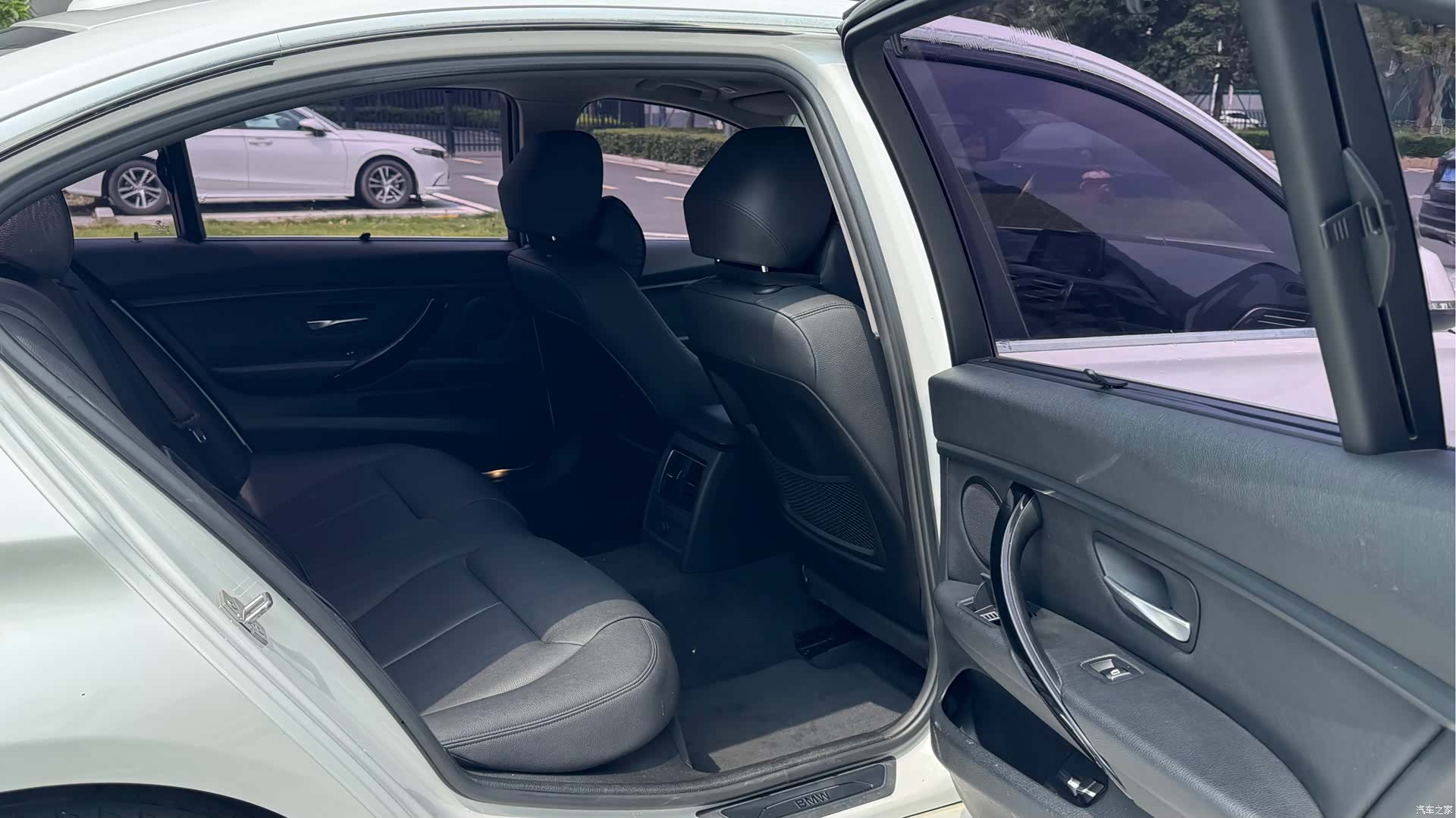 BMW 3 Series, 2017 12