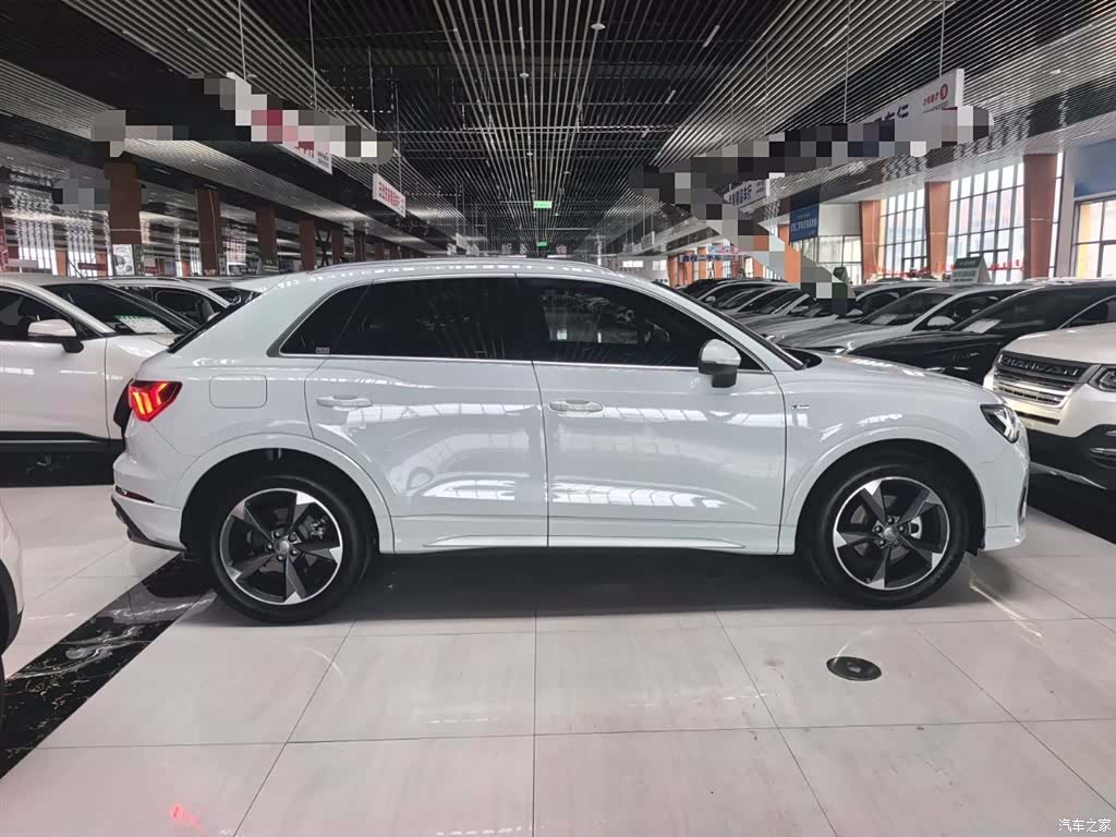 Audi Q3, 2019 4