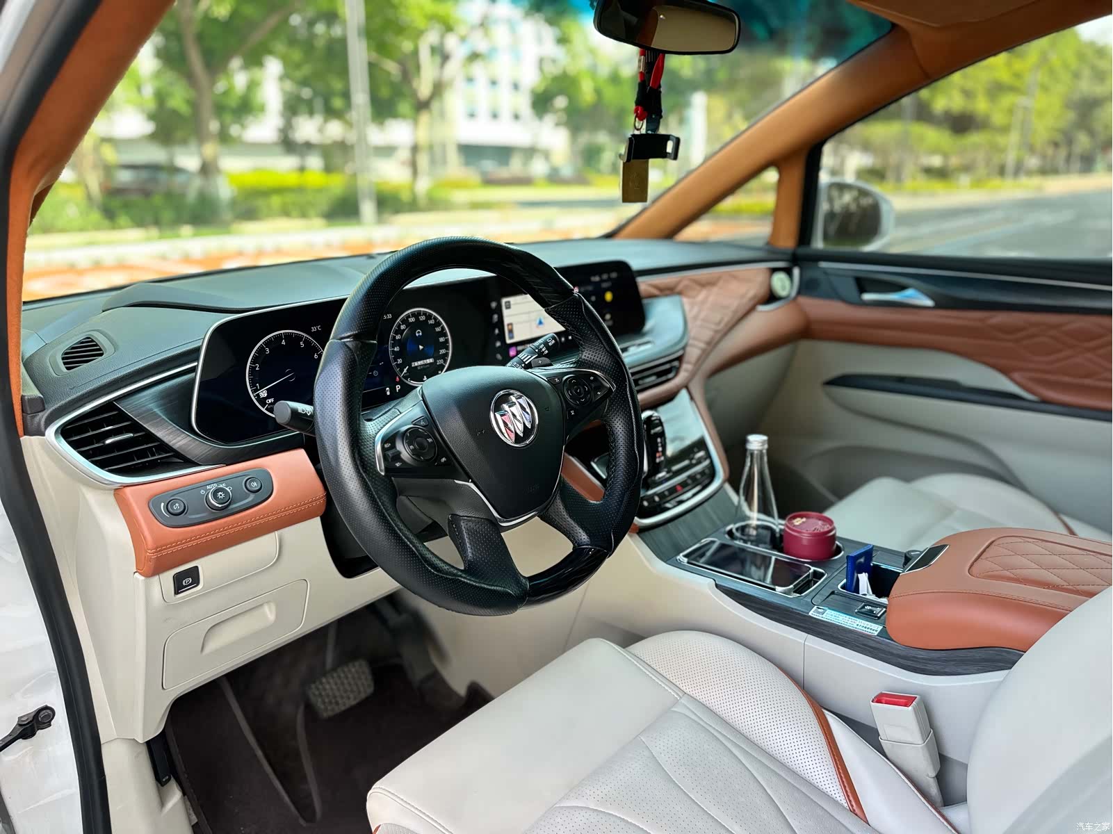 Buick GL8, 2022 4