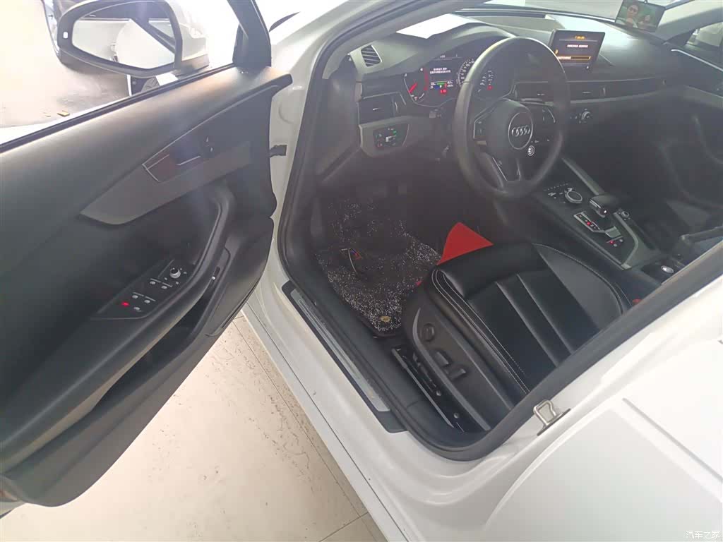 Audi A4L, 2019 16