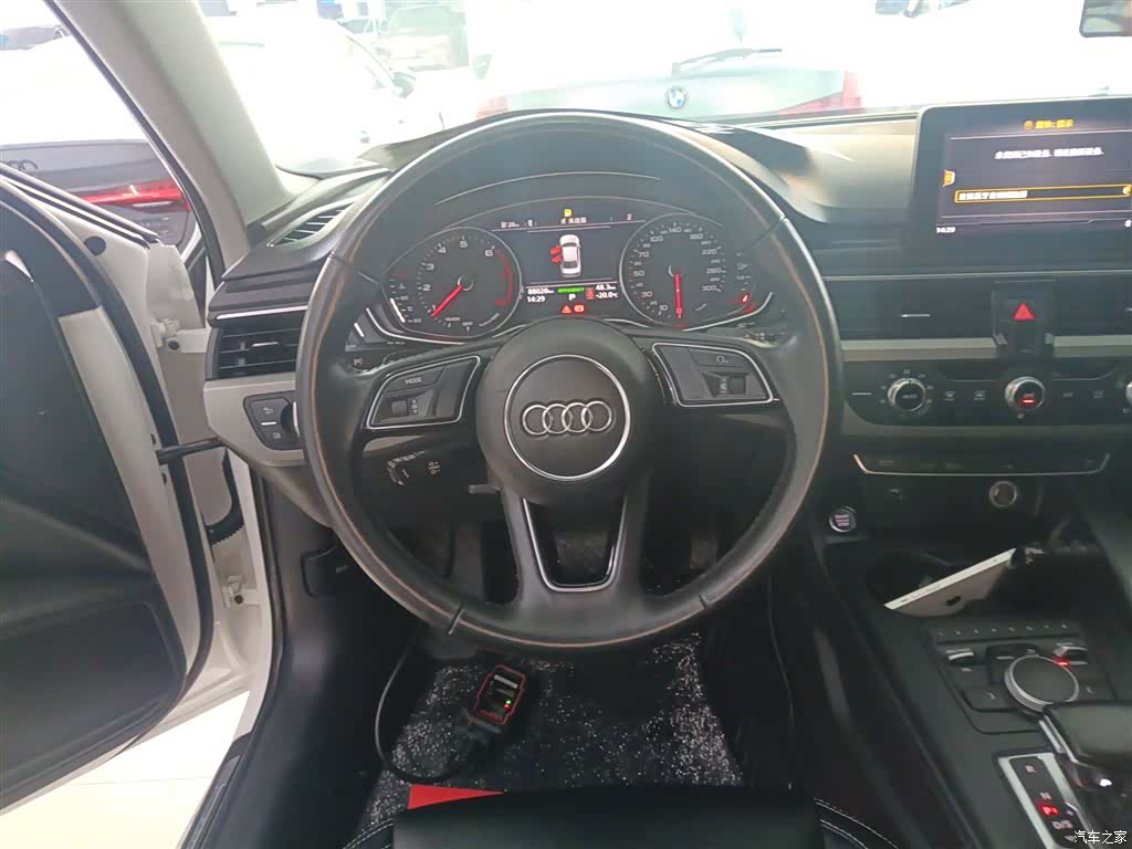 Audi A4L, 2019 11