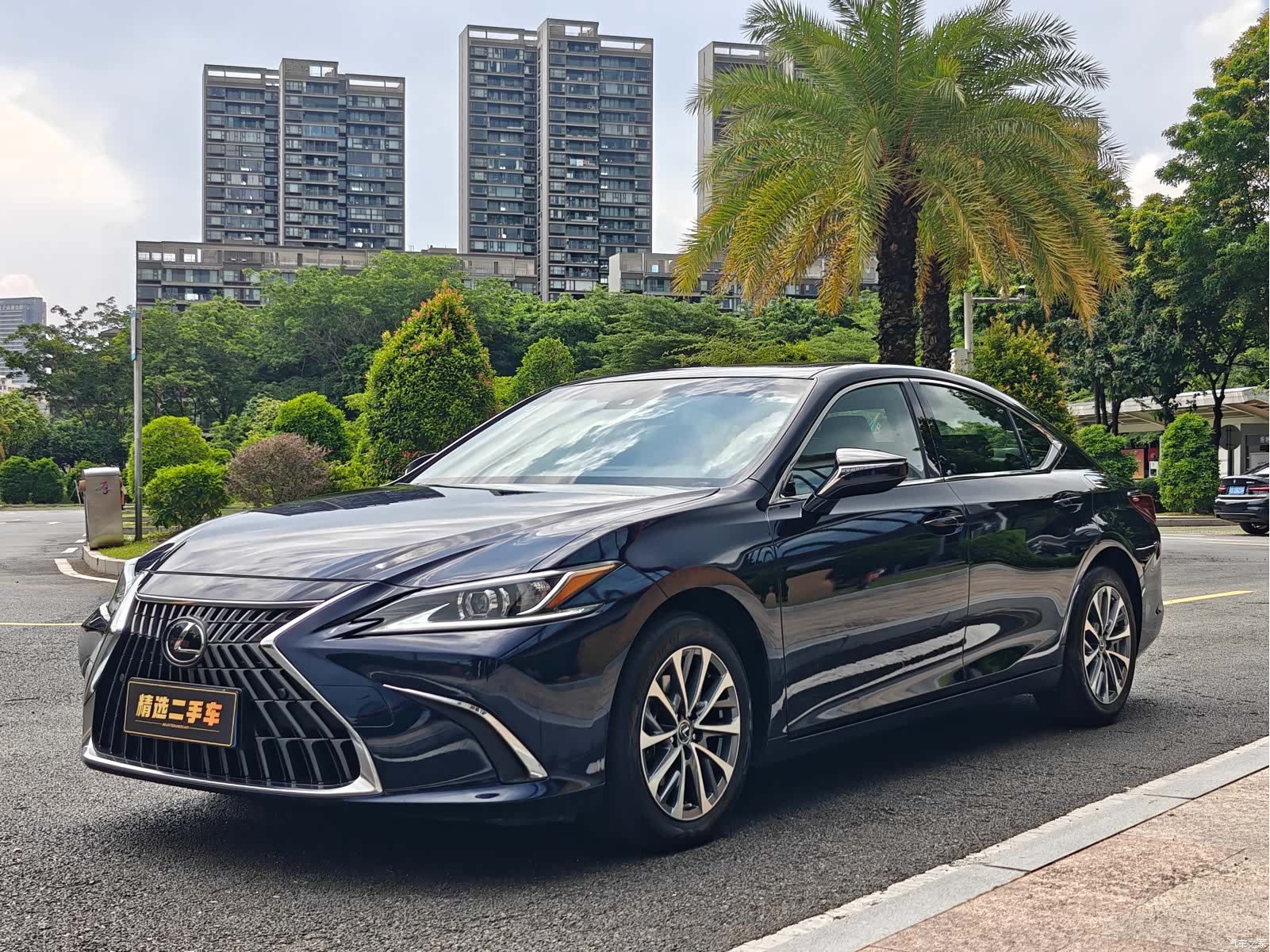 Lexus ES, 2024 1