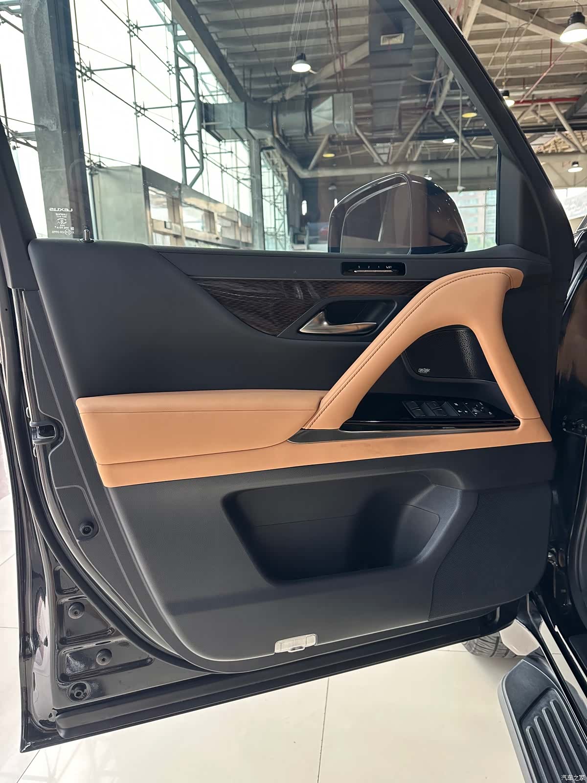 Lexus LX, 2024 8