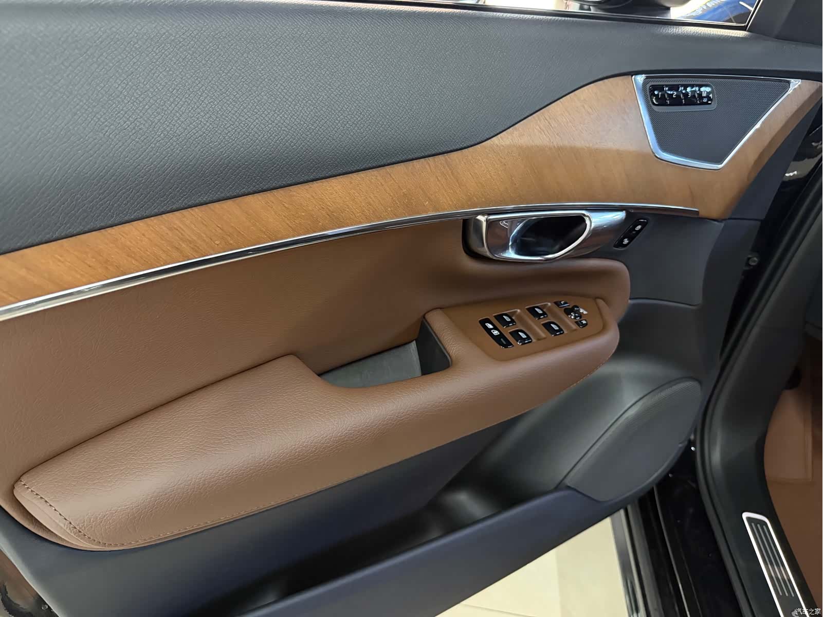 Volvo XC90, 2021 11